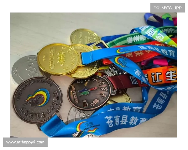 女子1米板龙艺萍摘银，陕西队收获宝贵奖牌